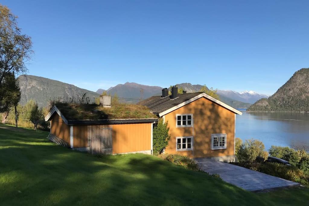 Moonvalley Lodge - Stort & Koselig Hus - Mandalen Exterior photo